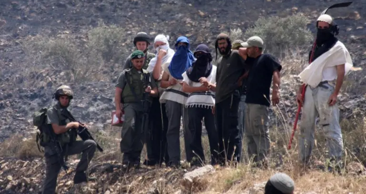 مستوطنون يجبرون 6 عائلات في الاغوار على الرحيل